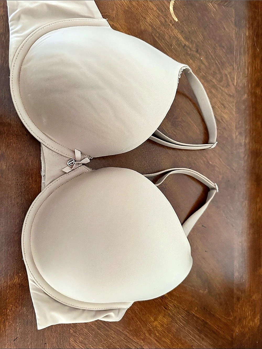 Victoria's Secret Bra in Beige